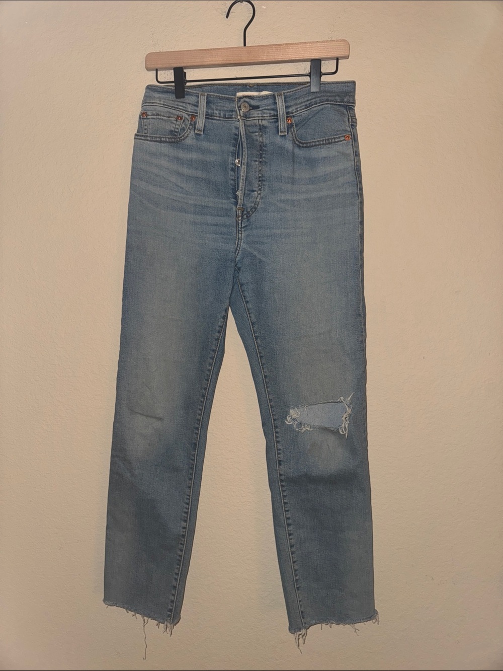 Levi’s Women’s Wedgie Straight Leg Size 29‎